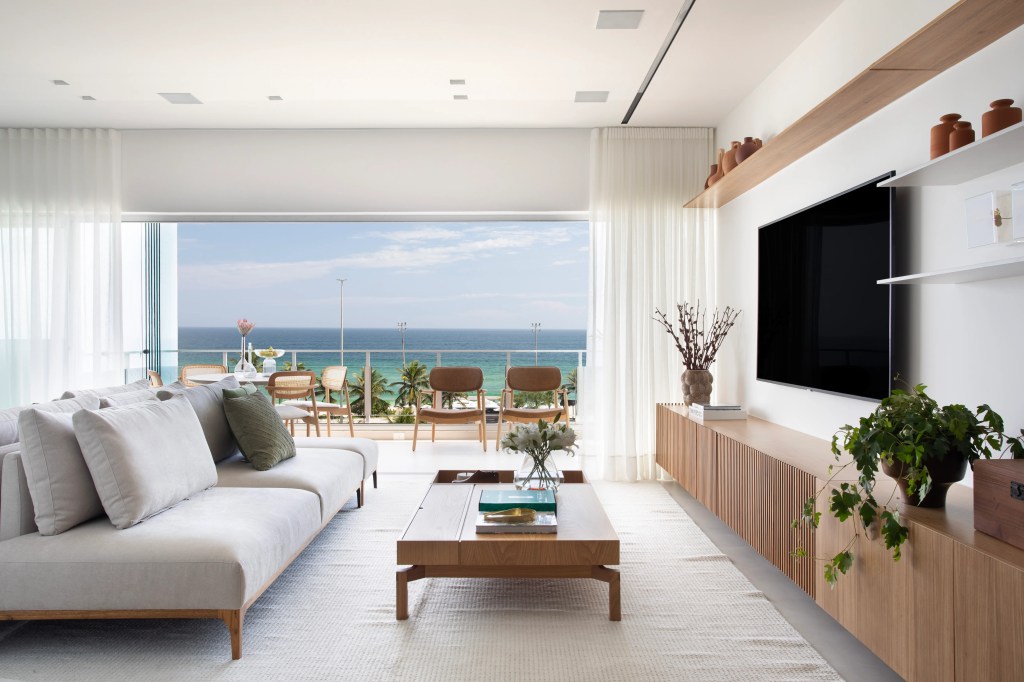 De frente para o mar, um apartamento ideal para curtir a aposentadoria