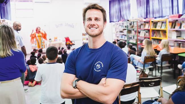 Carioca Nota 10: Luiz Octavio Lima desenvolve ações em escolas públicas