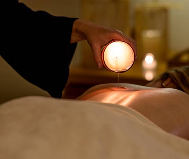 Os Spas Fasano oferecem uma terapia aromática e sensorial exclusiva para o Dia das Mães: o Ritual com Velas Aquecidas.