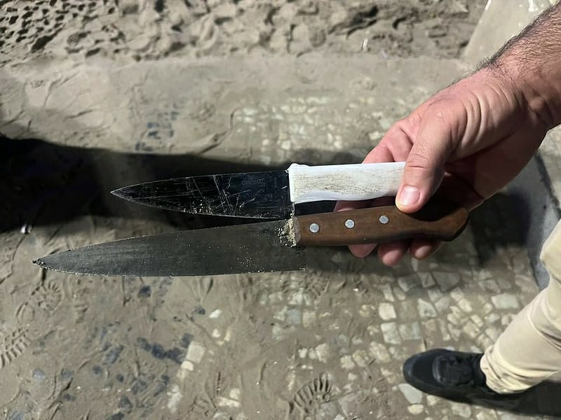 Show da Madonna: operação encontra facas, panelas e até cocos sob a areia