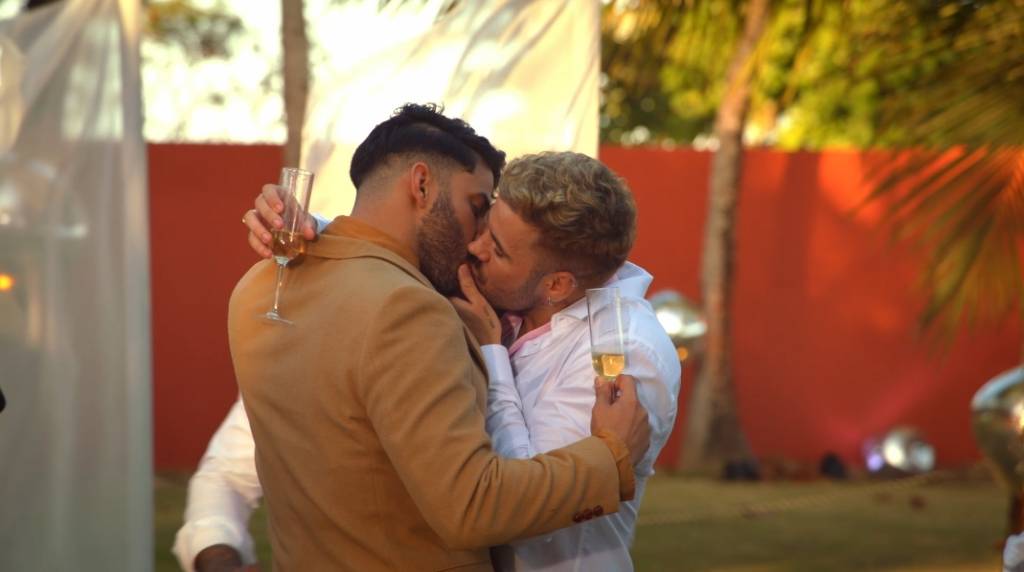 De Férias com Ex Diretoria tem beijo gay no primeiro episódio