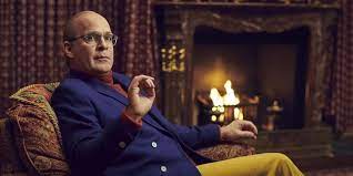 Tom Hollander como Truman Capote na serie "Feud".