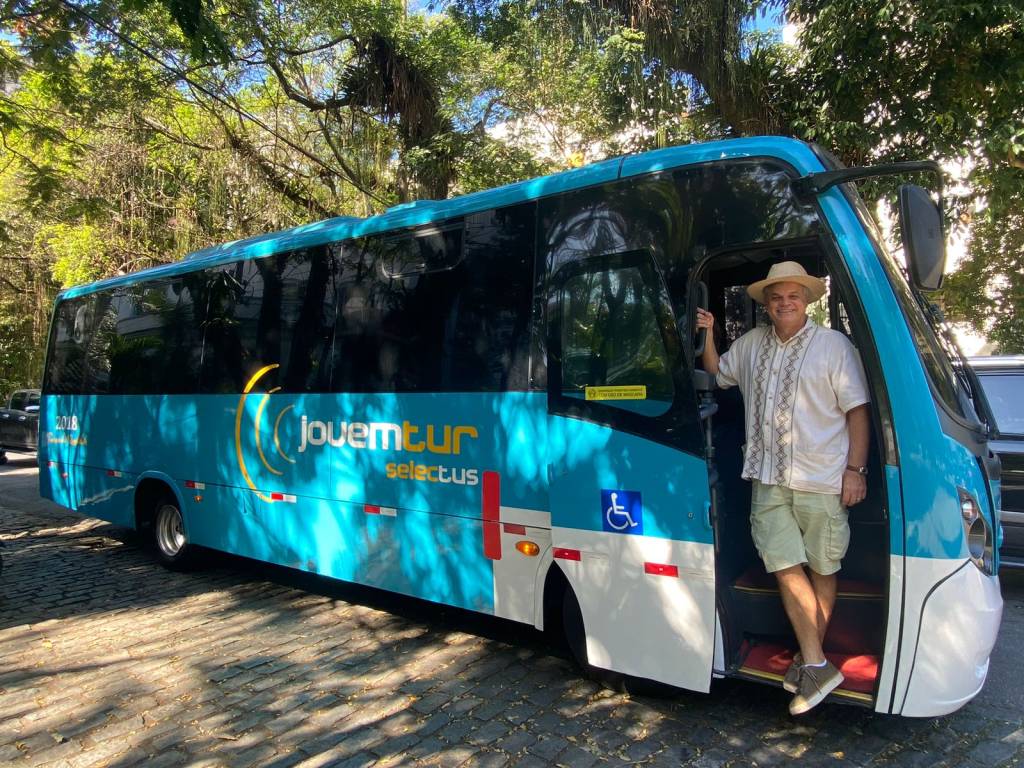 Caravana de Botecos pela Zona Norte do Rio leva grupo a bares tradicionais