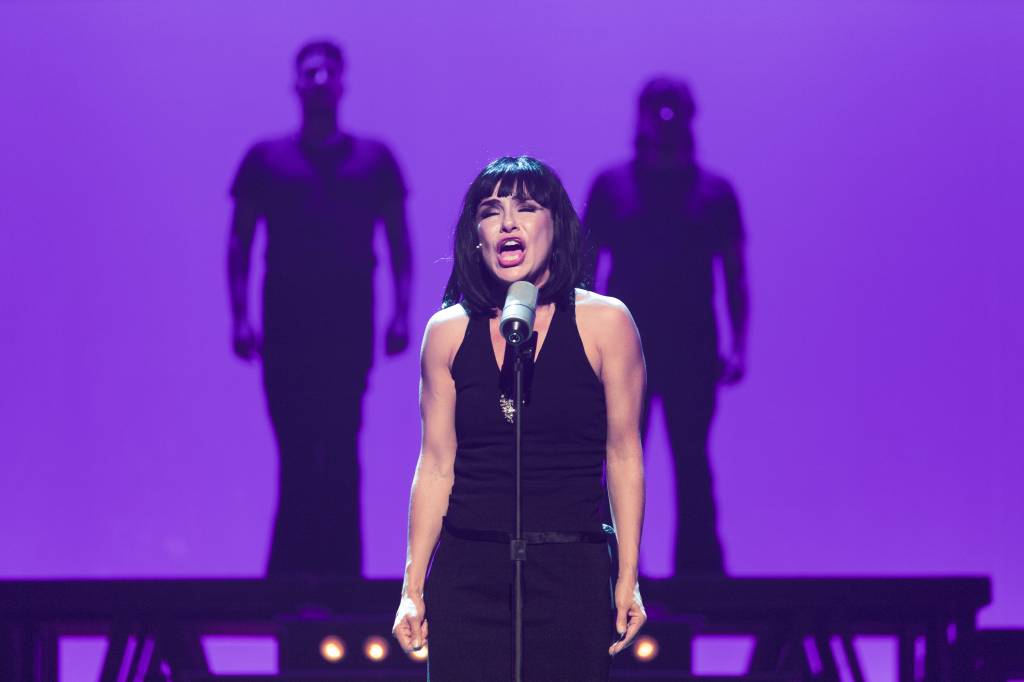 Teatro Carlos Gomes reabre com musical em homenagem a Bibi Ferreira