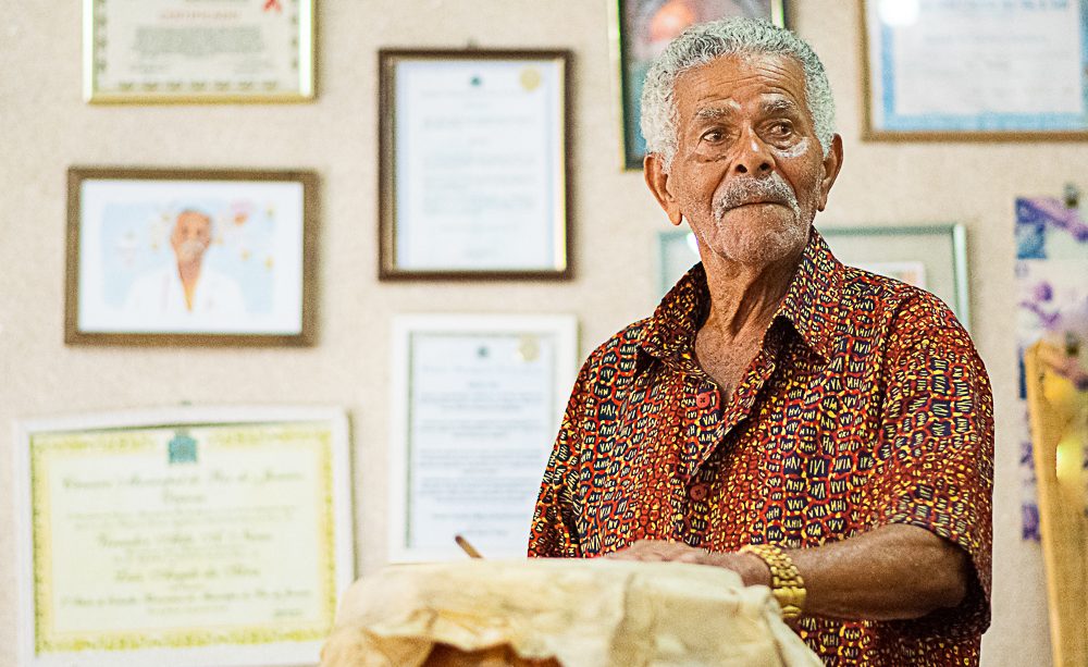 Ogan mais antigo em atividade no país é homenageado em exposição