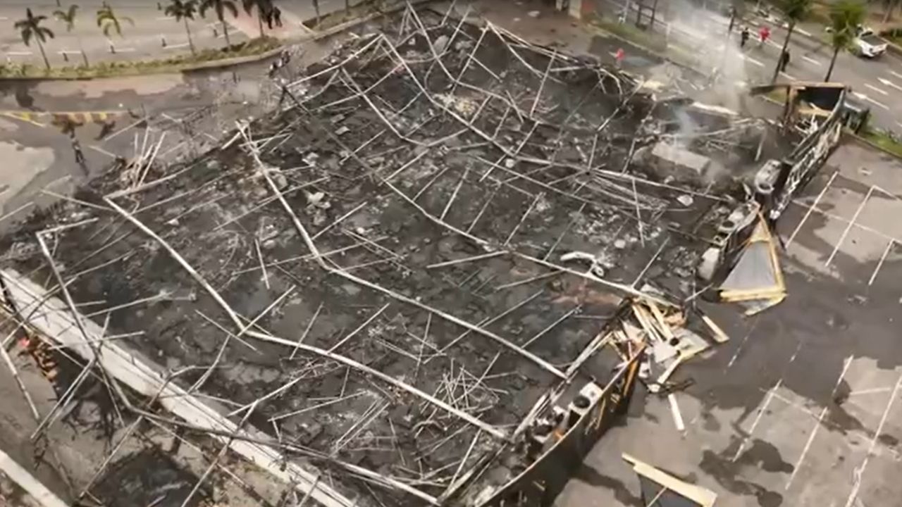 incendio-casa-warner