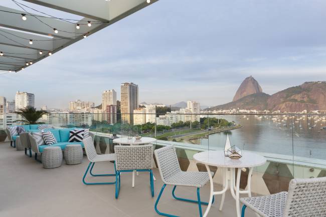 The Rooftop (1) Yoo2 Rio de Janeiro, Tapestry Collection by Hilton.