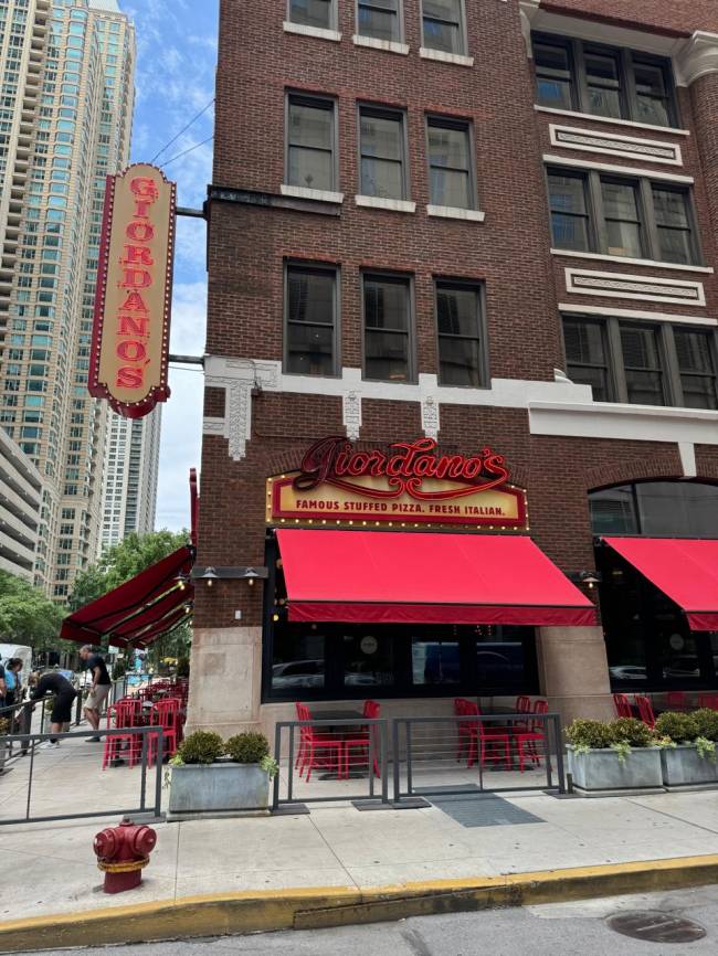 giordano's pizzaria chicago