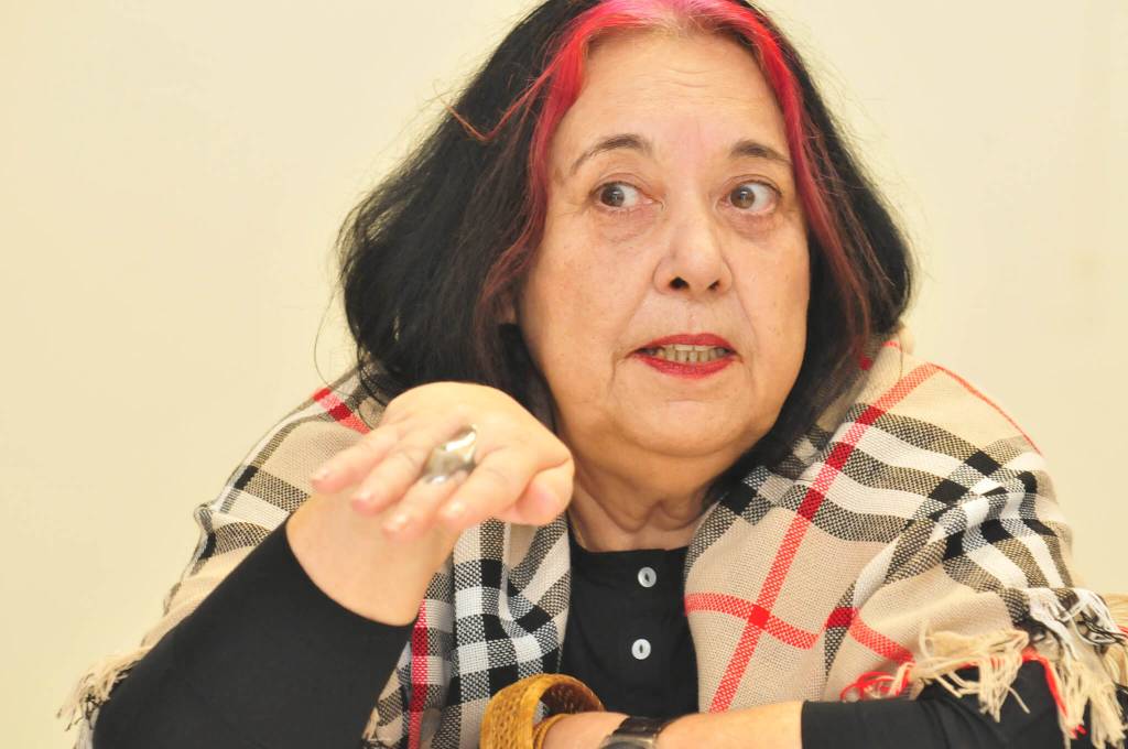 Morre Rosa Magalhães, a carnavalesca que mais ganhou títulos na Sapucaí