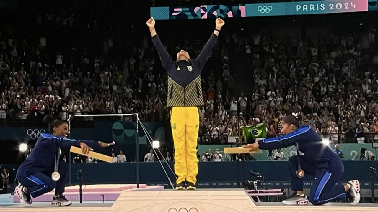 Rebeca Andrade se torna a maior medalhista brasileira em Jogos Olímpicos