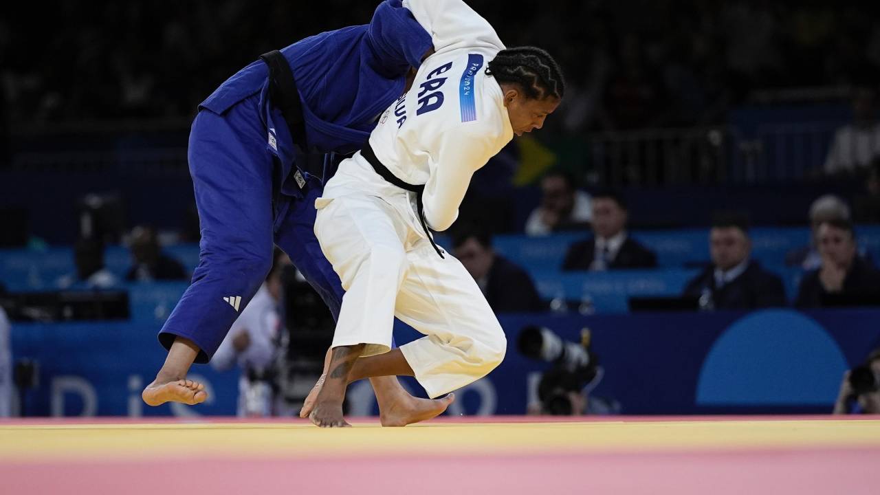 Brasil conquista bronze por equipes no judô em Paris 2024