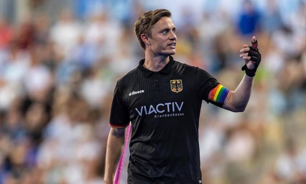 Paris 2024: Medalhista olímpico demonstra apoio à LGBTs nos jogos