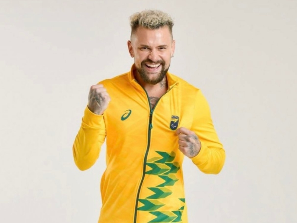 Paris-2024: Brasil recebe uniformes para estreia do futebol