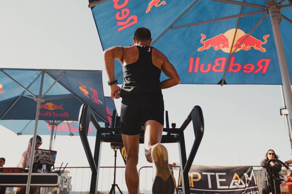 Como será a ultramaratona com atletas em esteiras no Cristo Redentor