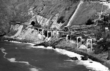 Construção do Elevado do Joá — peça chave da Autoestrada Lagoa-Barra (1969)