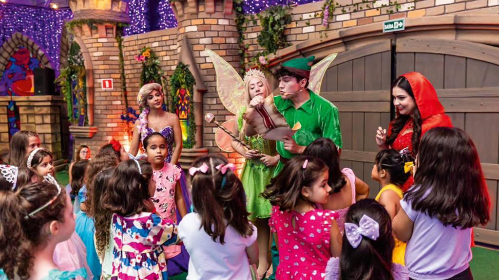 Das telas para a vida real: 3 programas infantis com personagens queridos