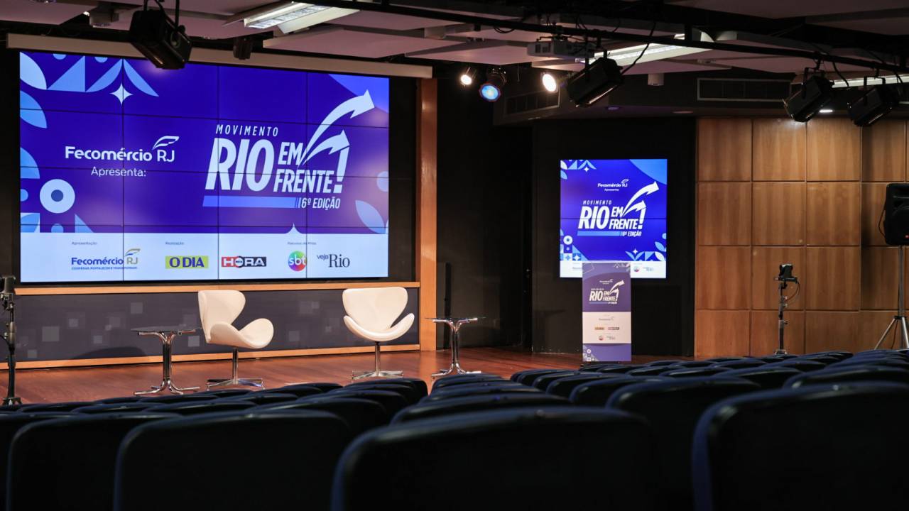Sabatinas do Movimento Rio em Frente: candidatos na berlinda. O evento, que não teve plateia, foi transmitido ao vivo. Crédito: Eduardo Uzal / Jornal O Dia / Divulgação