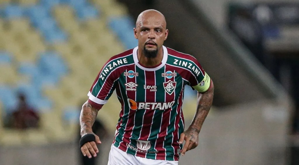 Felipe Melo, do Fluminense, é acusado de gritar com adolescente