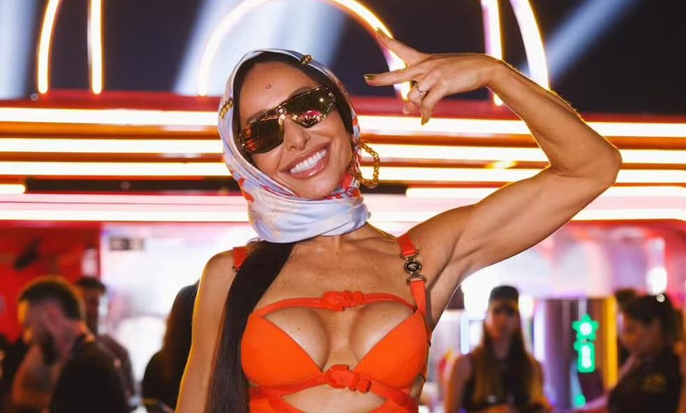 O que explica a moda do lenço, que fez a cabeça dos famosos no Rock in Rio