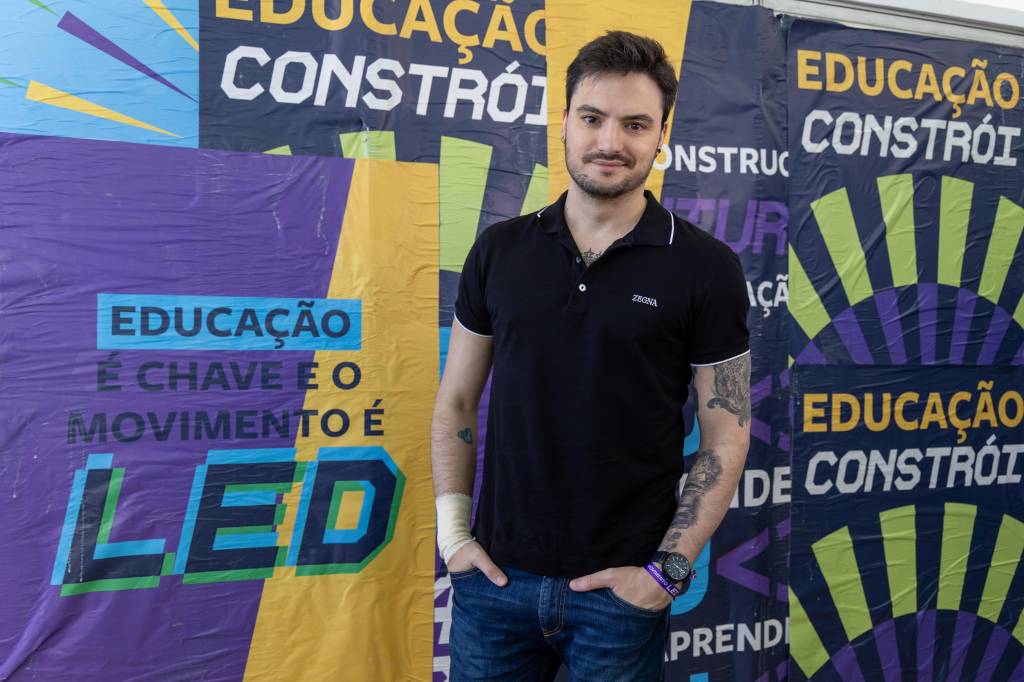 Como funciona projeto de Felipe Neto voltado para saúde mental de jovens