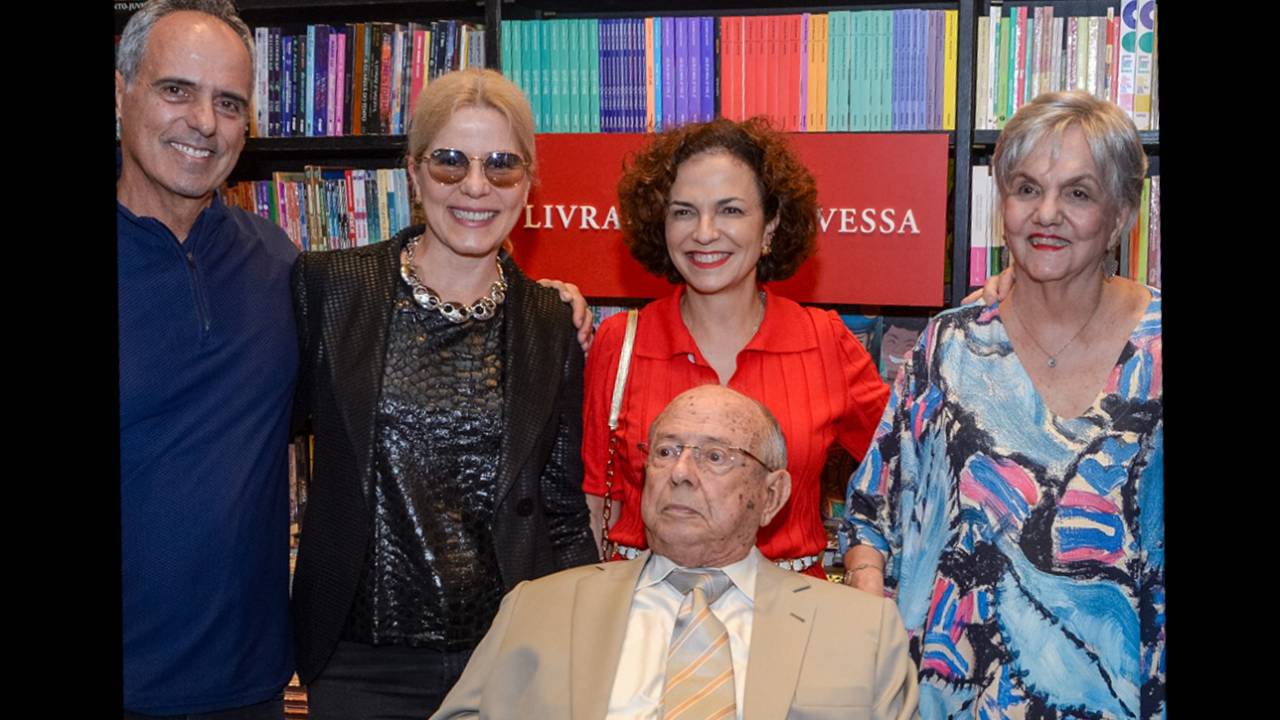 Marcílio Marques Moreira com Lui Farias, Paula Toller, Rosa Moreira (filha caçula) e Maria Luiza Moreira