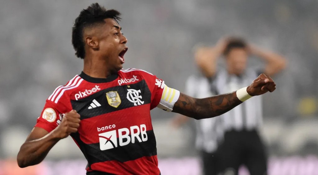 Flamengo resolve não afastar Bruno Henrique, indiciado por estelionato