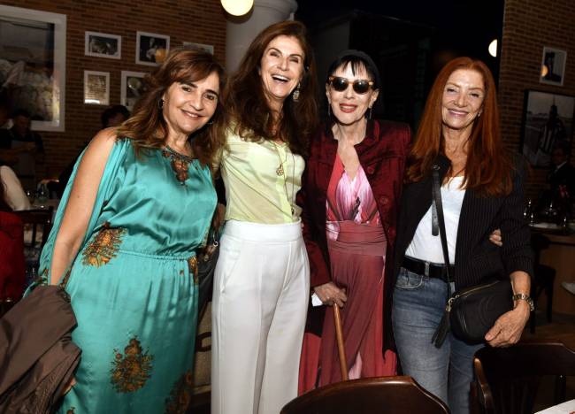 Rejane Guerra , Lenise Figueiredo , Yacy Nunes e Maria Teresa Freire - CHURRASCARIA PLATAFORMA - NOV 2024 - CG