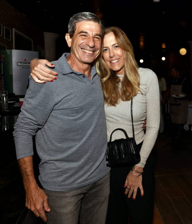 O casal Ricardo e Lucia Brandão - CHURRASCARIA PLATAFORMA - NOV 2024 - CG