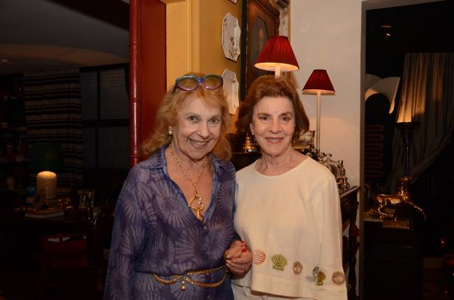 Marilena Perrone e Isabel Gouvêa Vieira