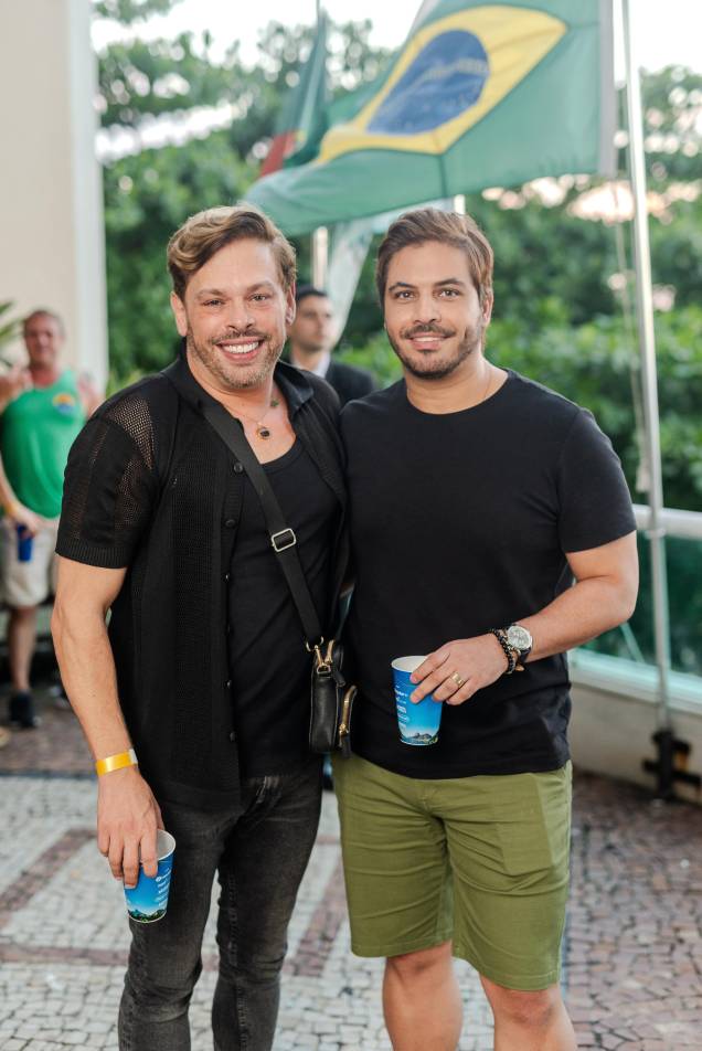 Bruno Chateaubriand e Diogo Bocca também prestigiram o camarote Bruno Chateaubriand e Diogo Bocca também prestigiram o camarote