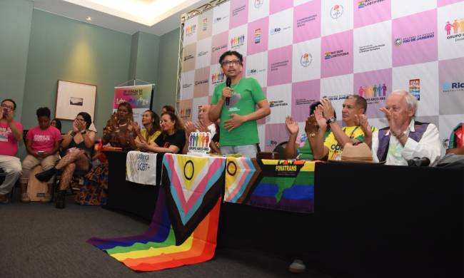 Claudio Nascimento durante a Coletiva de Imprensa da Parada LGBTI+ do Rio