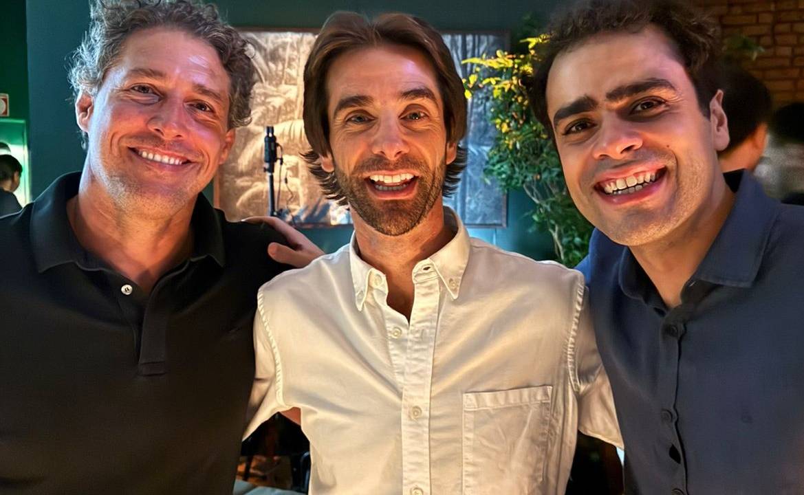 Flavio Canto (de camisa polo preta): judoca brasileiro e fundador do Instituto Reação Henri Zylberstajn (de camisa branca): leiloeiro profissional e empreendedor (Fundador da Zuk e da Kwara)