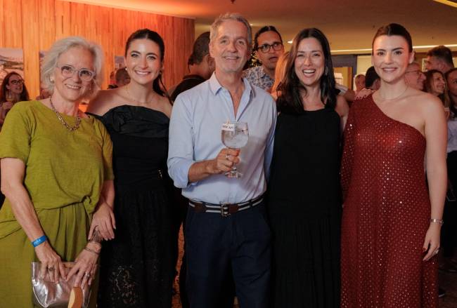 1 Patrícia Quentel, Bruna Marcolini, Pedro Serejo, Cinthia Fajardo, Luiza Marcolini