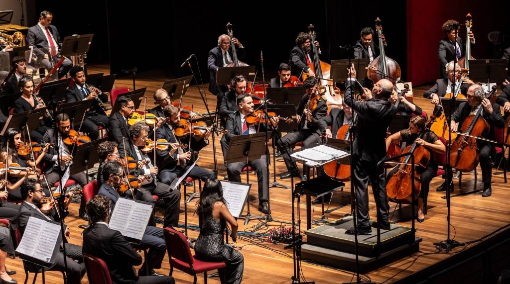 No clima do Natal: OSB e OSB Jovem se unem em concerto