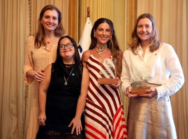 Cristine Paes, Cinthia Monteiro, Anny Meisler e Fernanda Marcolini (2)