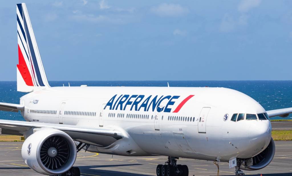 Justiça da França retoma caso de voo da Air France que caiu no mar em 2009