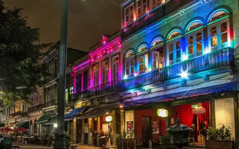 Não é bagunça! Sindicato de bares e restaurantes processa a Águas do Rio