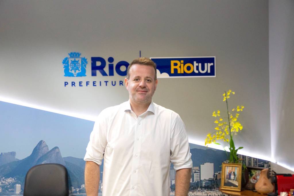 Carnaval 2025: Bernardo Fellows revela planos para maior festa do Brasil