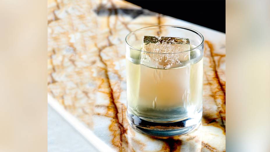 O drinque mais vendido do Otí, em Ipanema, é o clarificado yellow sub, que mistura gim, frutas amarelas e limão-siciliano O drinque mais vendido do Otí, em Ipanema, é o clarificado yellow sub, que mistura gim, frutas amarelas e limão-siciliano