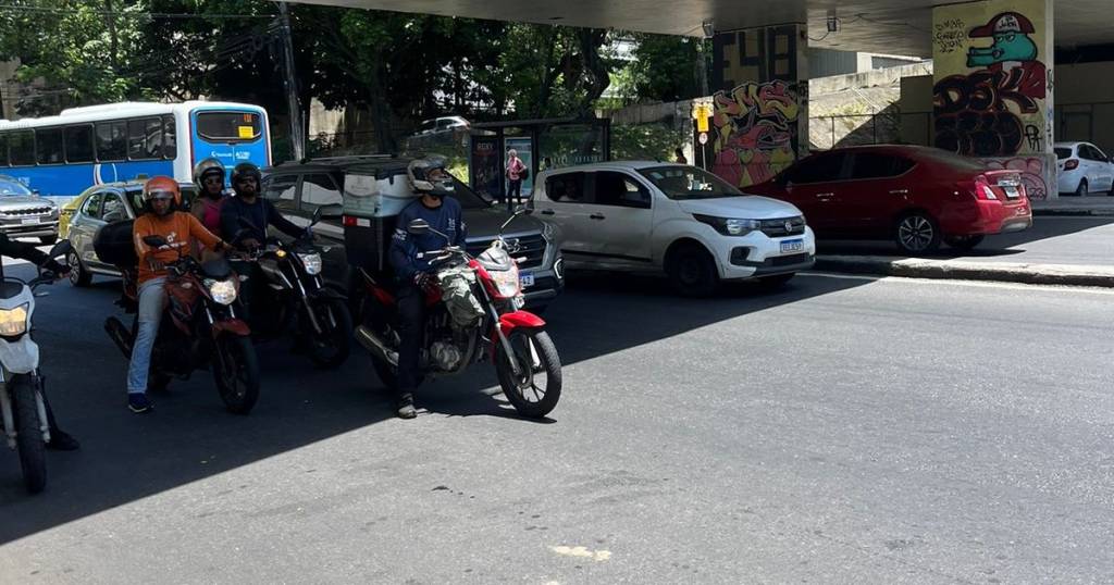 Verão 2025 inaugura o sinal de trânsito solar no Rio