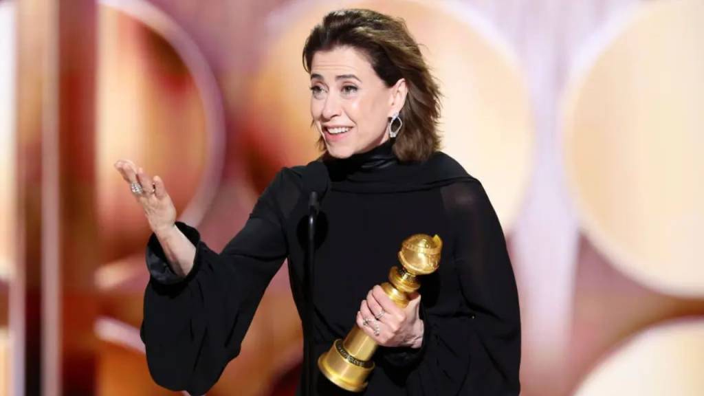 Fernanda Torres faz história ao vencer o Globo de Ouro de melhor atriz