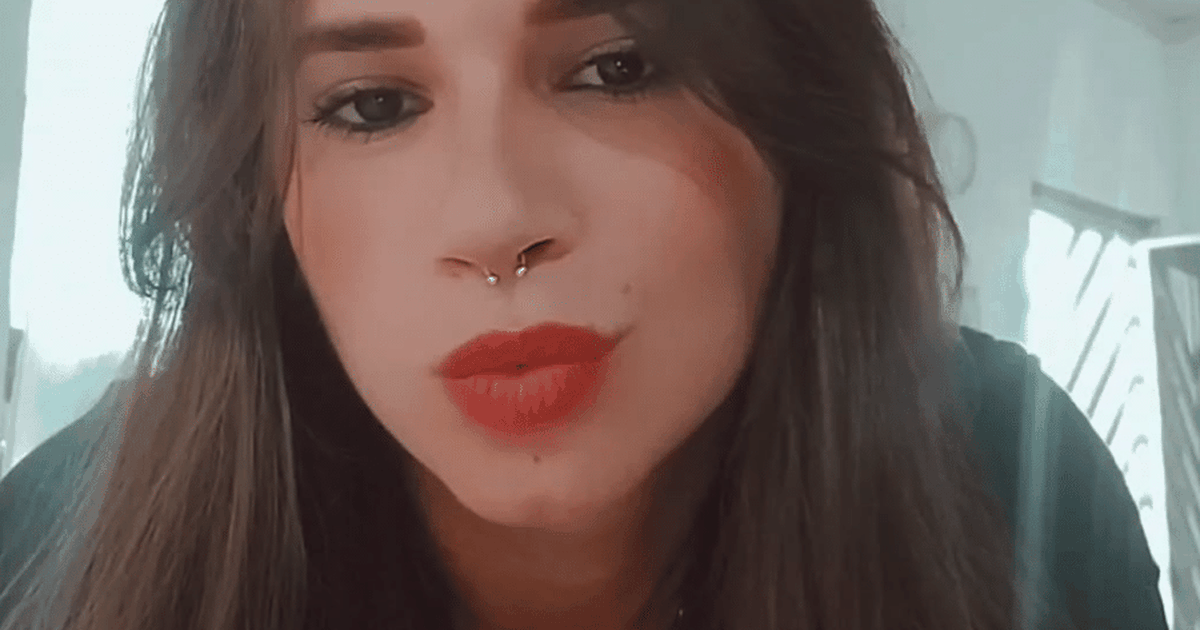 Juliana Rangel: olhos abertos e contato com a mãe no hospital