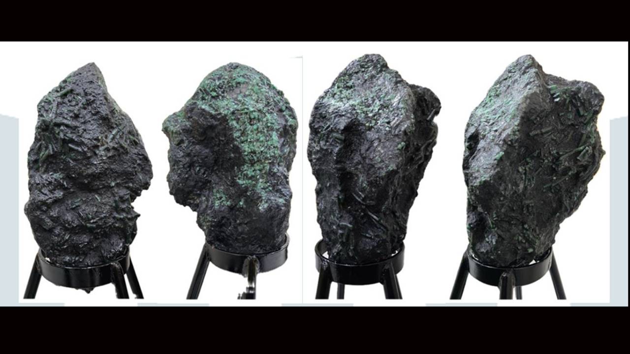 Uma canga de esmeralda raríssima (conjunto de pedras brutas unidas), de 92,5 kg e 68 centímetros