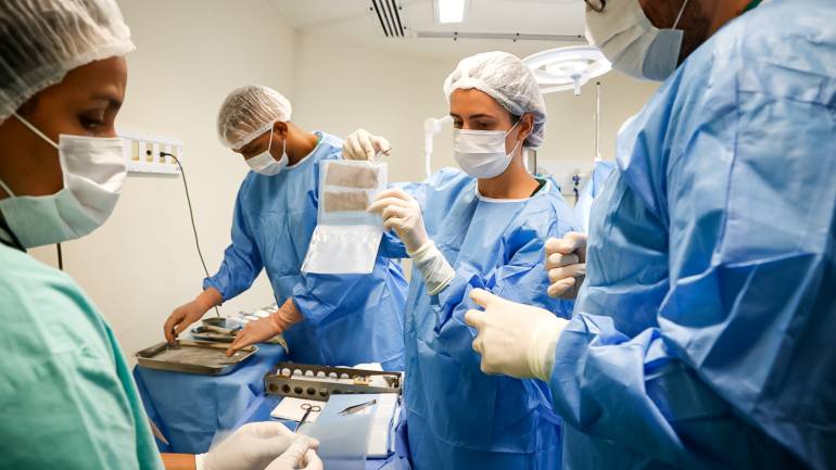 Hospital Pedro II realiza o primeiro transplante de pele da rede municipal