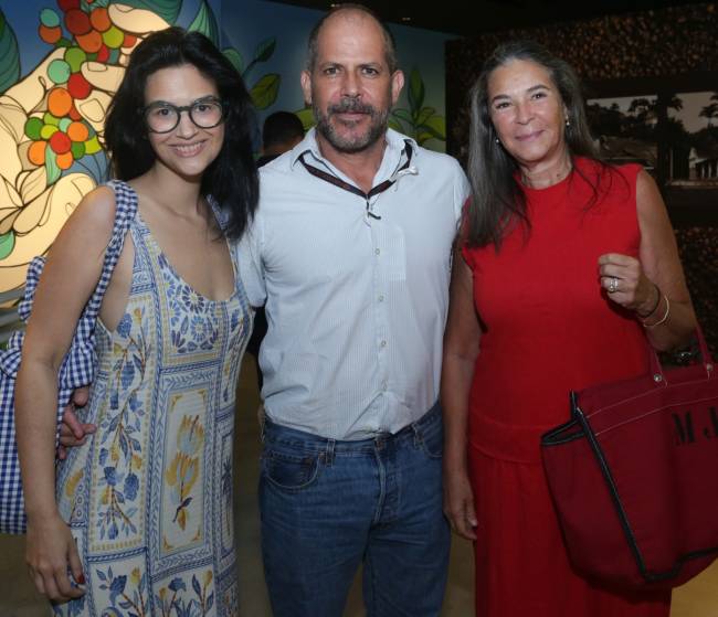 1 Maria Cristina Barreto, Leonardo Saboia e Zeze Lib