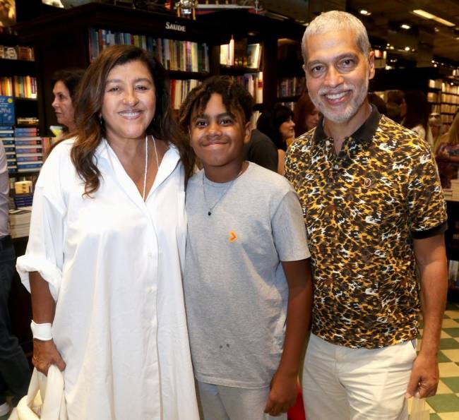 1 Regina Casé, Roque e Estevão Ciavatta