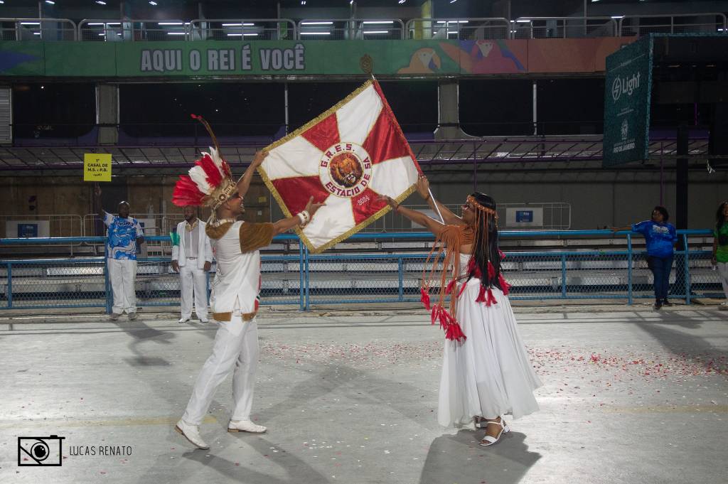 Estácio de Sá e União de Maricá brilham em ensaio técnico na Sapucaí