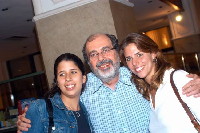 DSC_0841 Flora Diegues, Cacá Diegues e Júlia Diegues - Livro