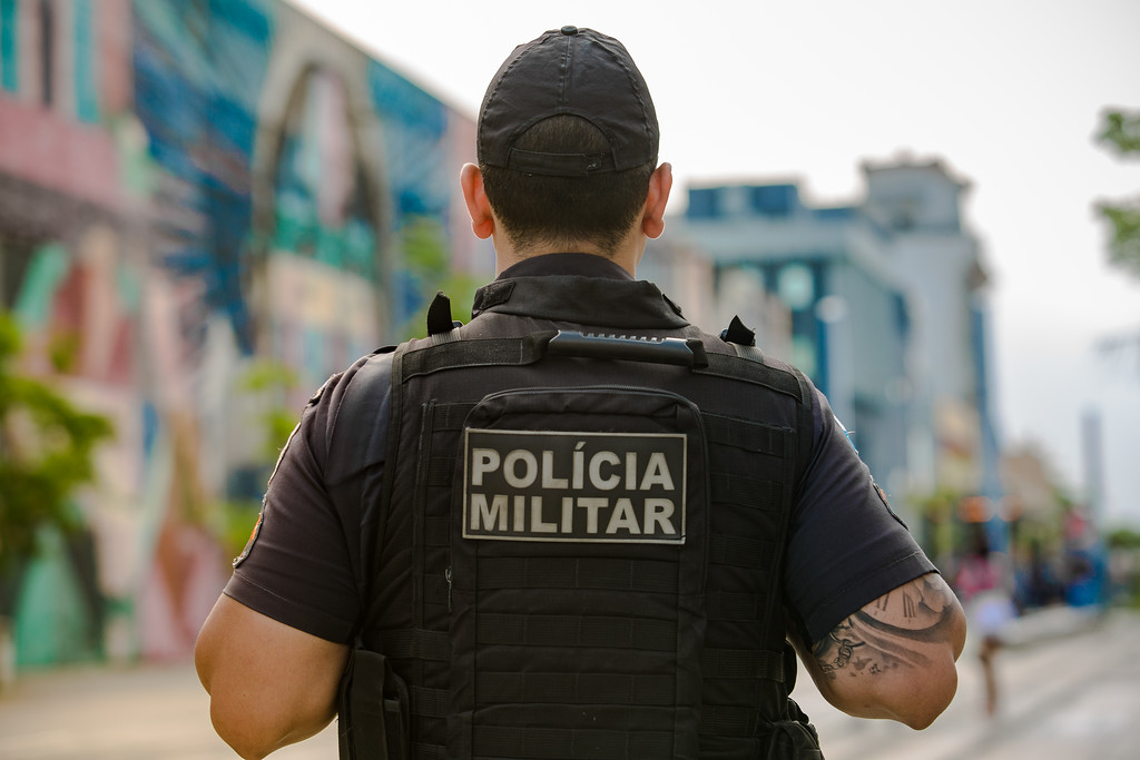 Deputado estadual quer policiais militares mais magros — faz sentido?