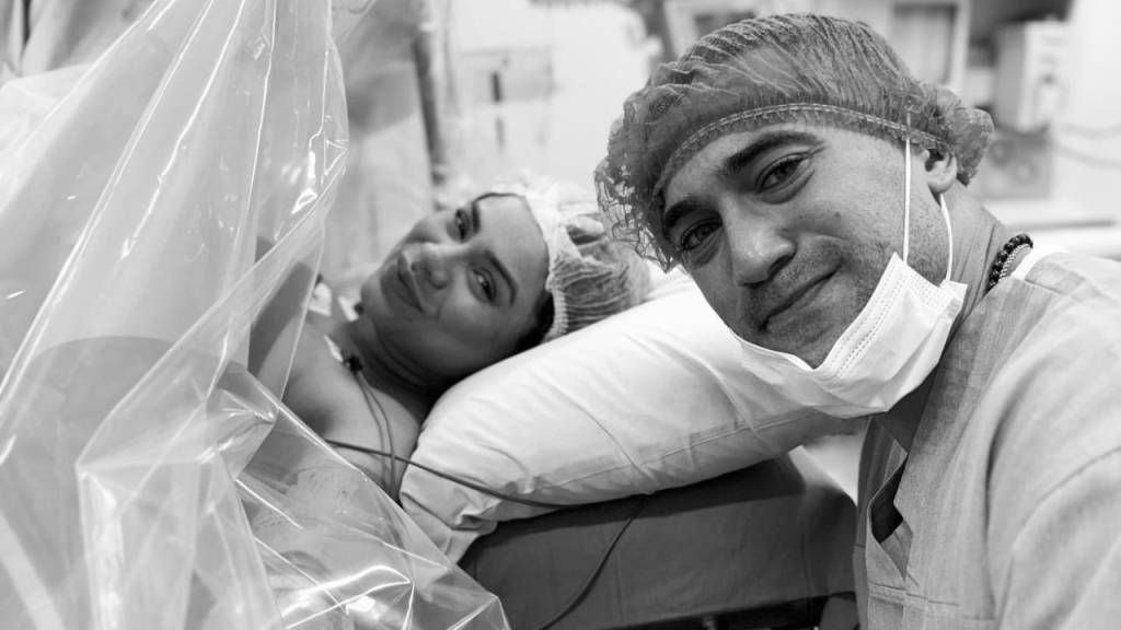 Lexa revela que a filha nasceu prematura e morreu aos 3 dias de vida